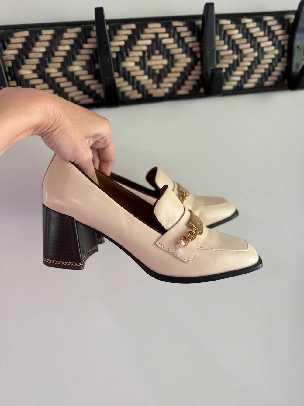 Tory Burch Ruby Loafer Pumps - Dulce de Leche/Coconut Cream - Size 9